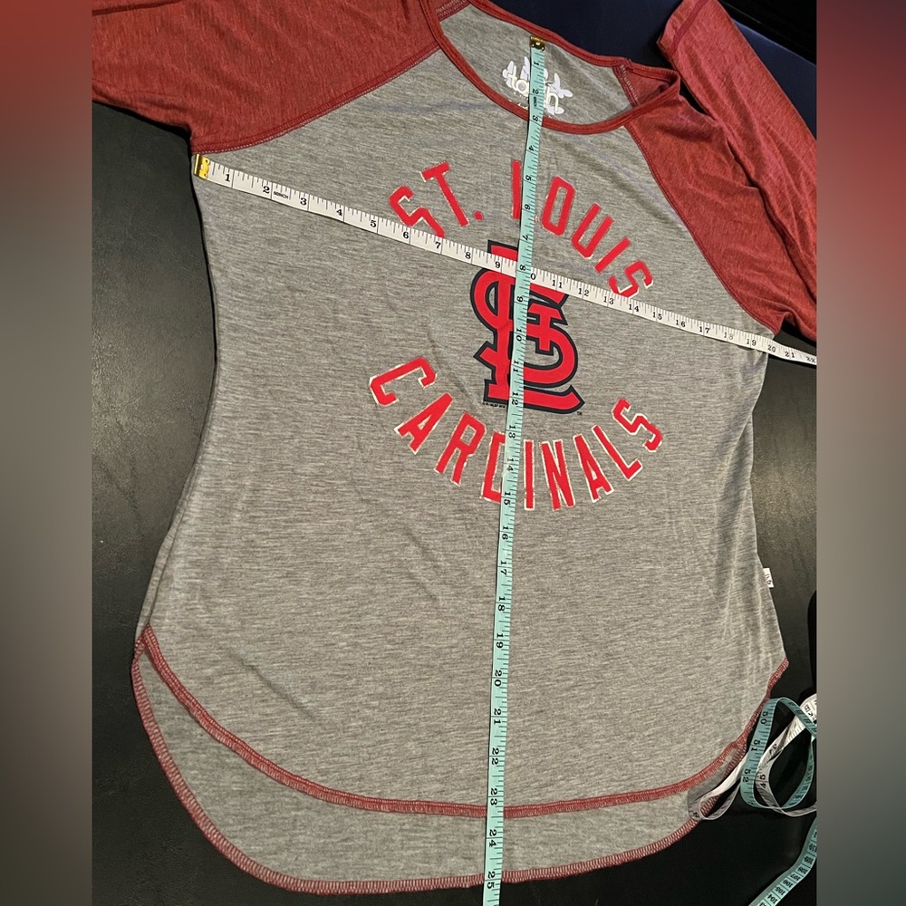St. Louis Cardinals Women’s Tee and Tin Sign - Picture 8 of 16